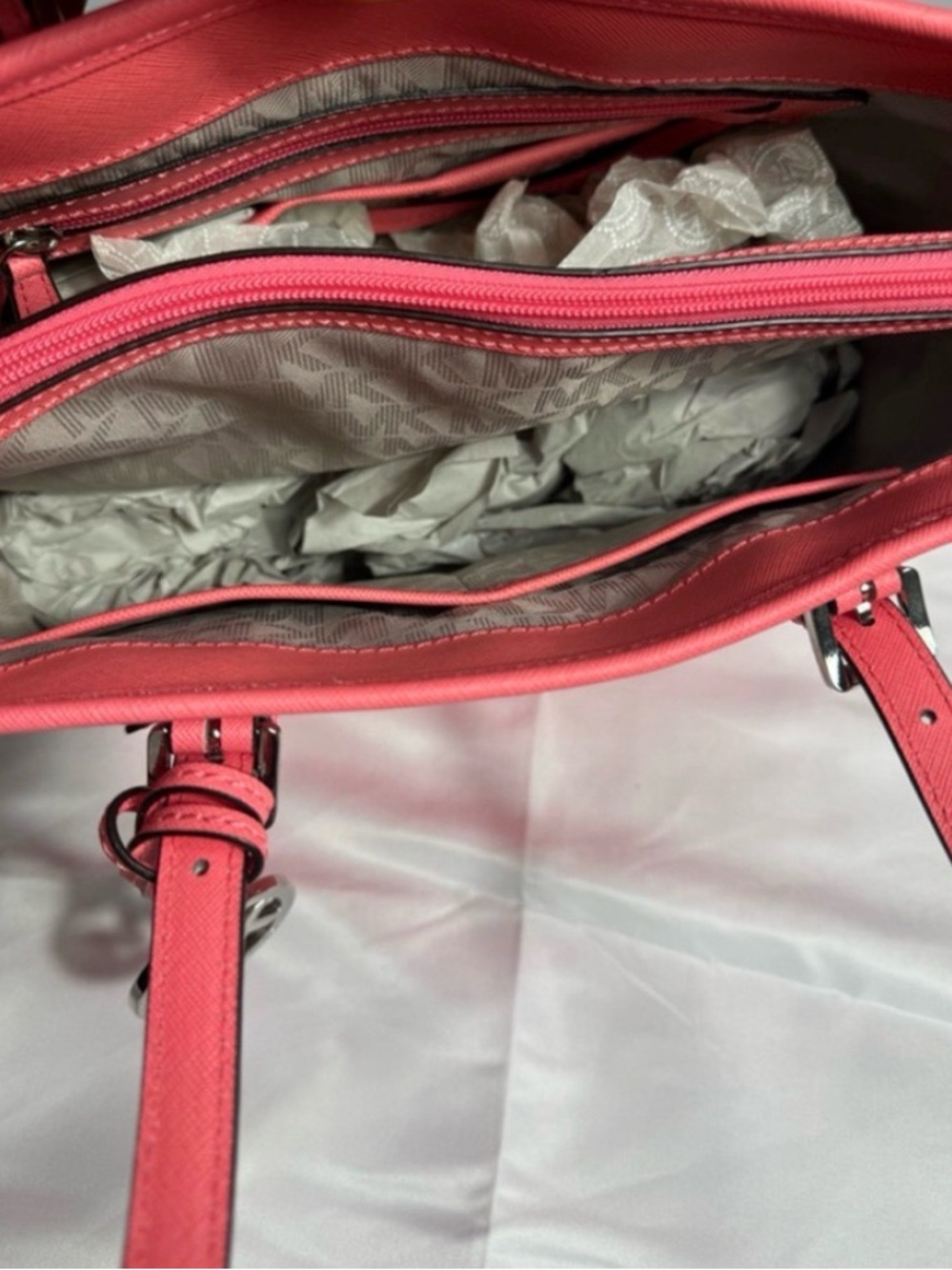 Michael Kors Coral Pink Leather Tote with Front Pocket - Picture 4 of 14